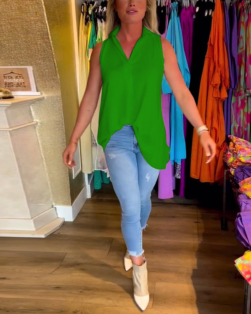Nina® | Sleeveless top with ruffles and a collar