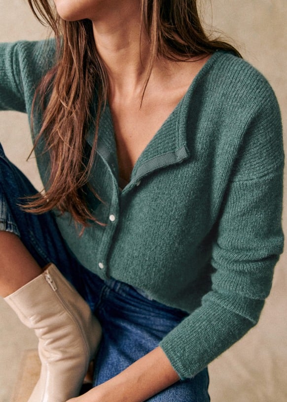 AURAZELYNN – HERITAGE COZY KNIT CARDIGAN