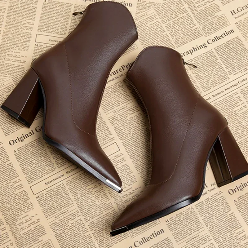 Women’s Pointed-Toe Ankle Leather Boots with Metal Tip